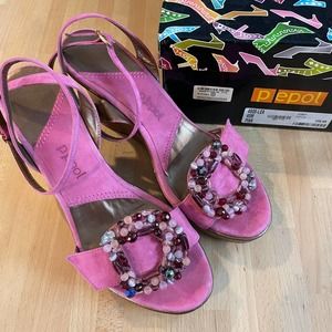 Pepol Ankle Strap Wedges - Barbie!